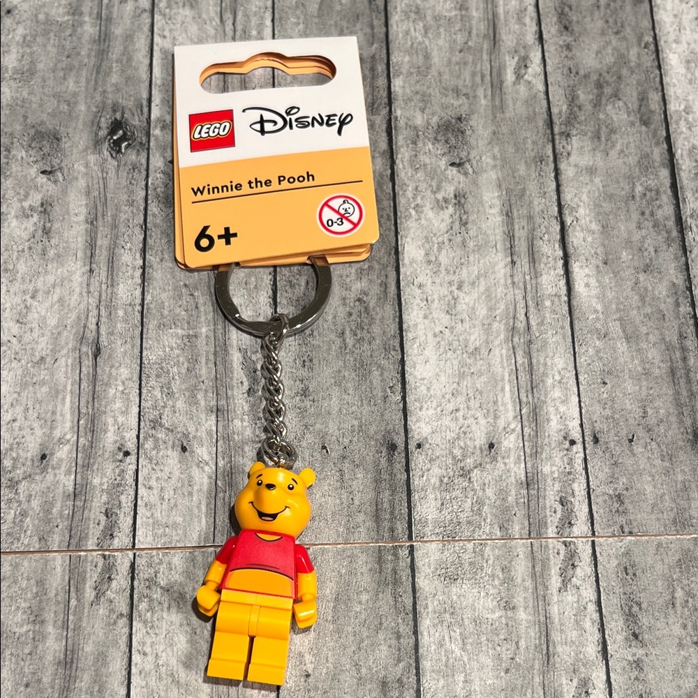 Lego Disney Winnie the Pooh Red and Yellow Keychain Mini Figure